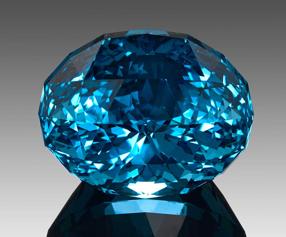 pietra preziosa blu